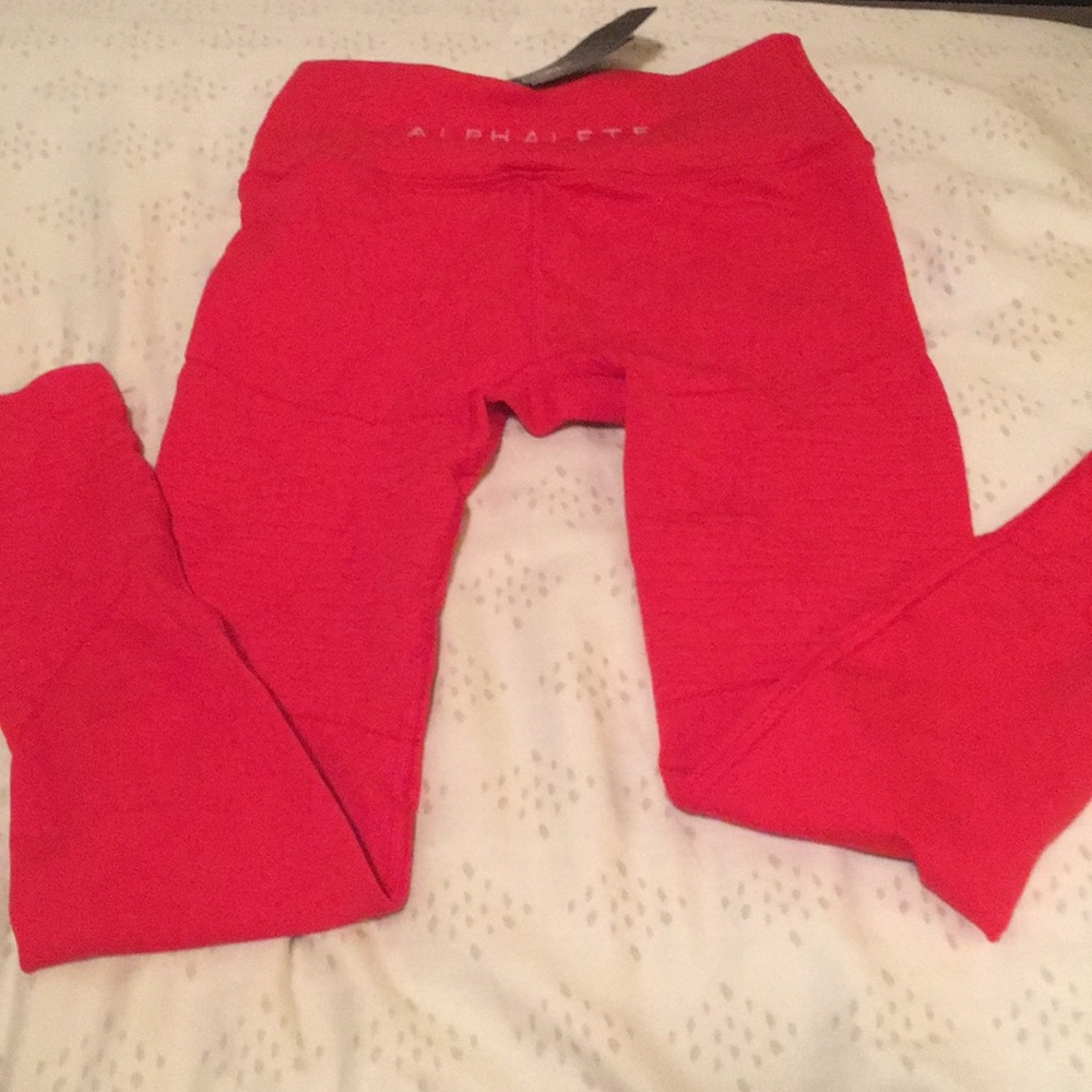 Alphalete revival leggings in formula red size M